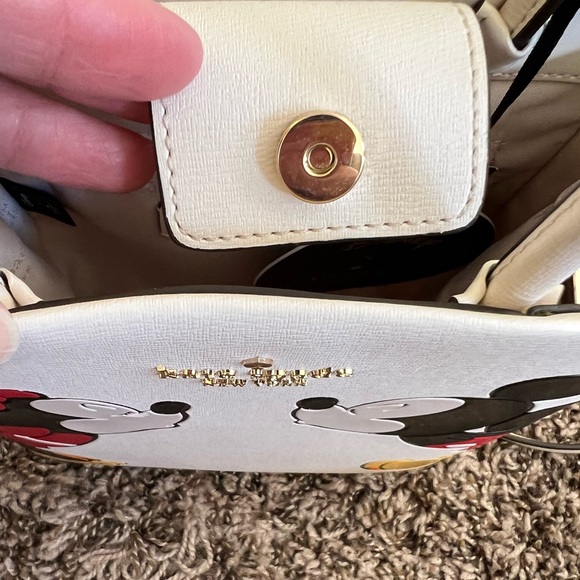 NWT- Kate Spade Mickey and Minnie Mouse from the Disney Collection. - Picture 7 of 10